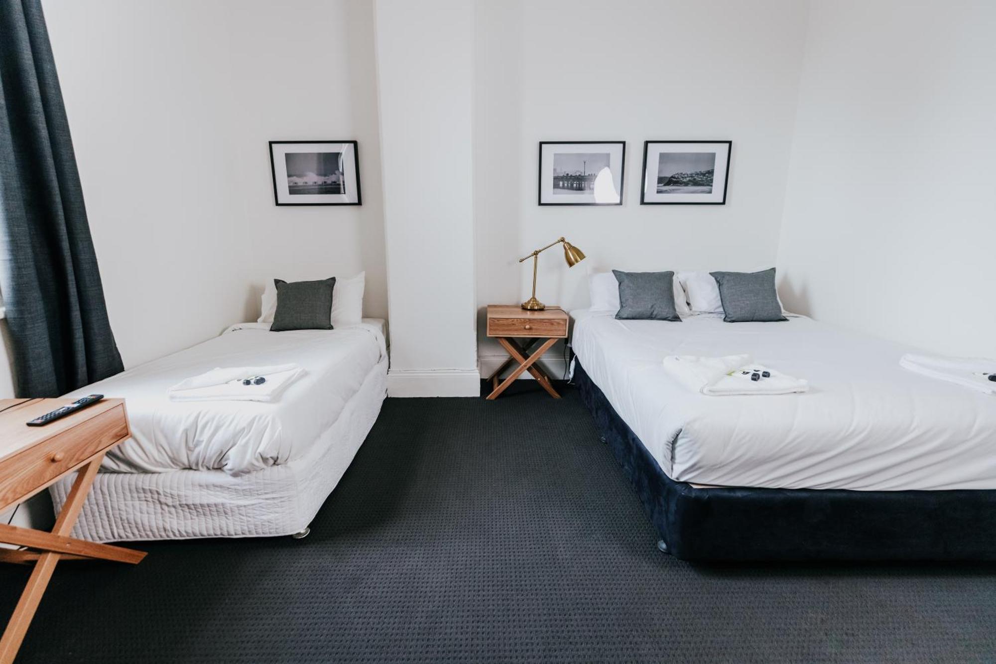 Holmesville Hotel 部屋 写真