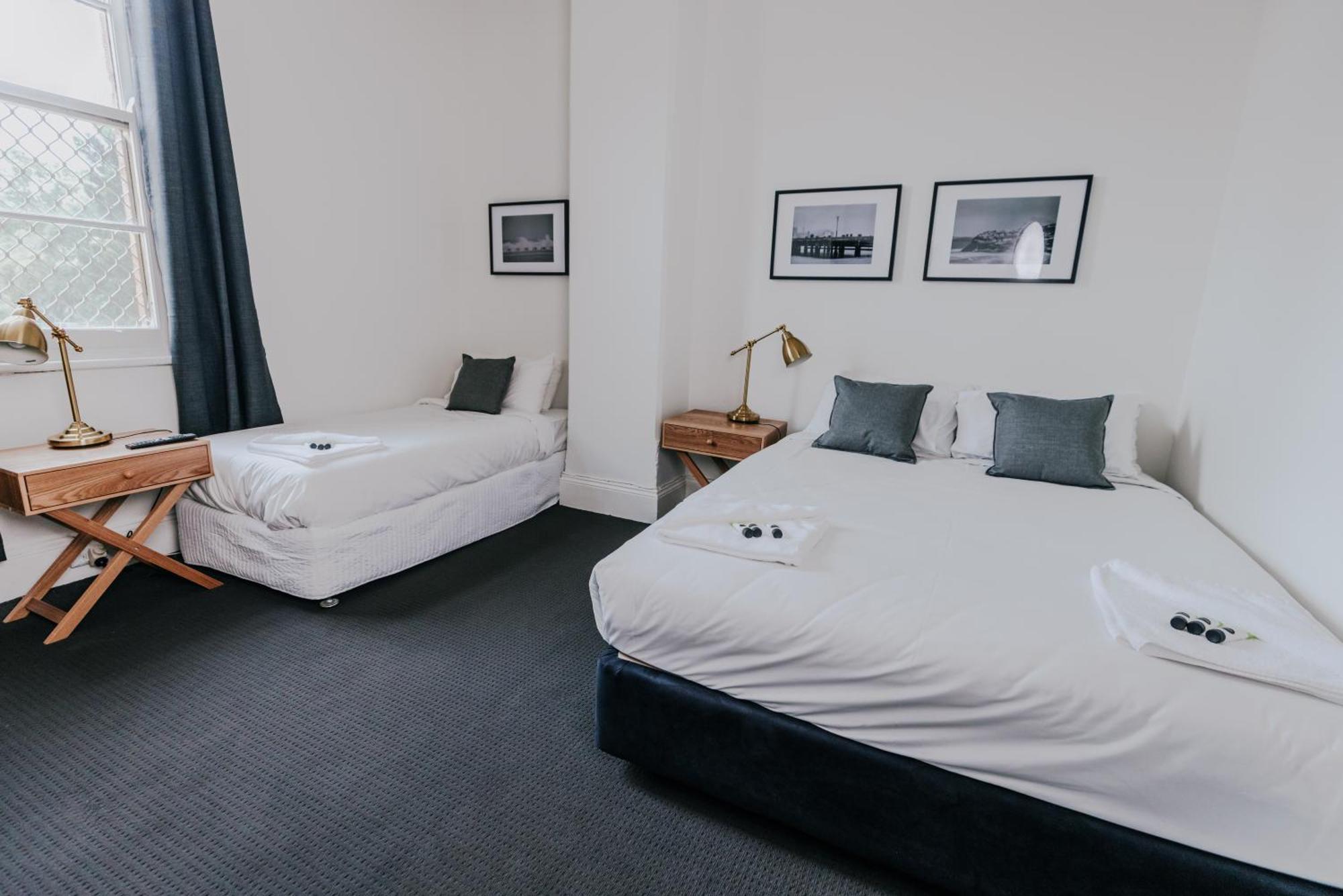Holmesville Hotel 部屋 写真