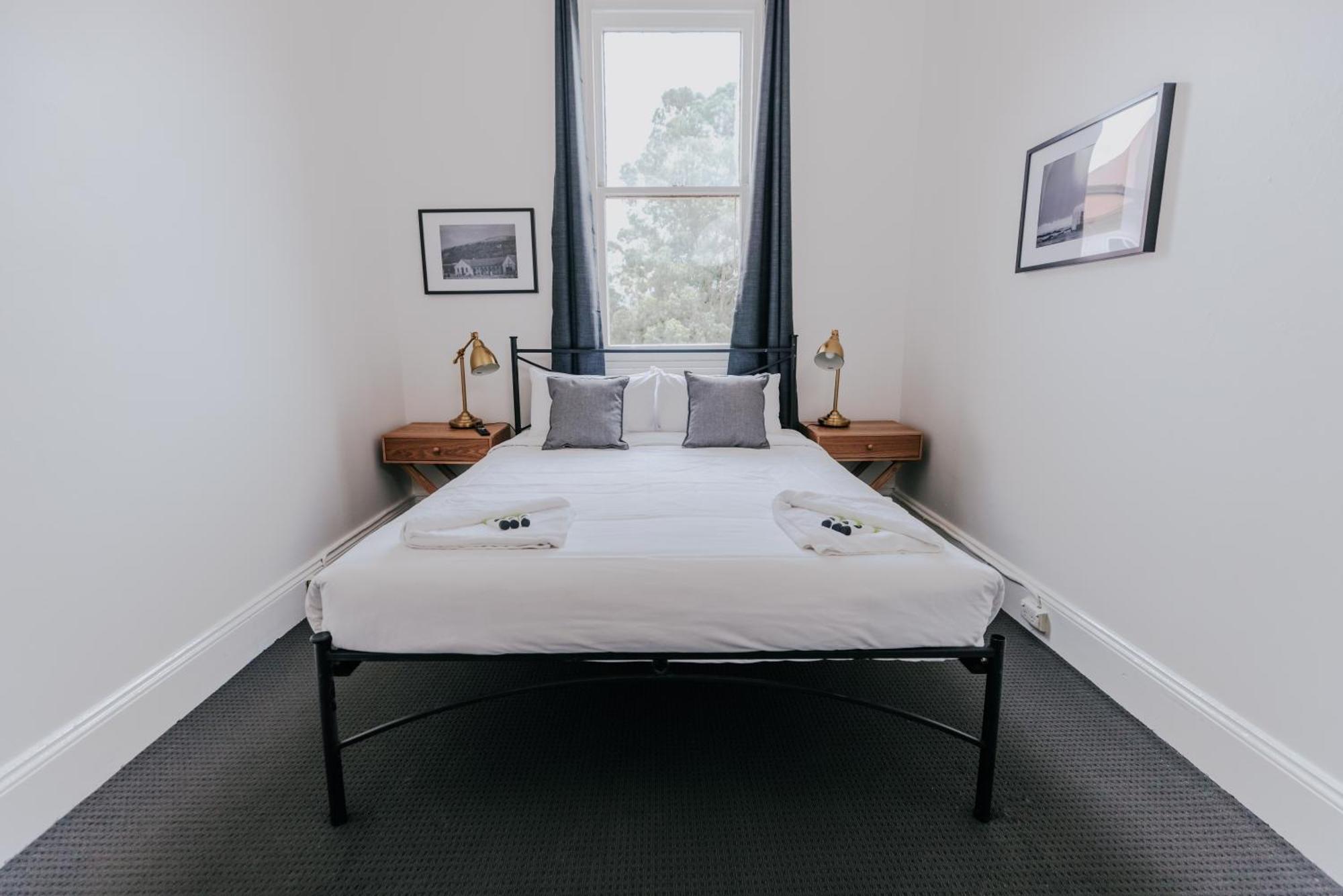 Holmesville Hotel 部屋 写真