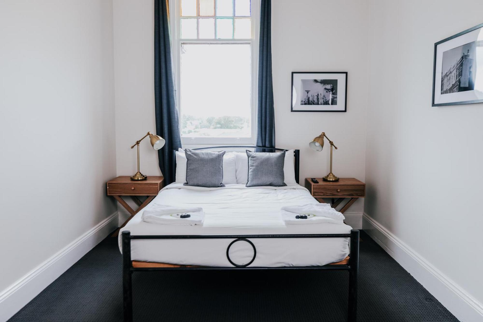 Holmesville Hotel 部屋 写真